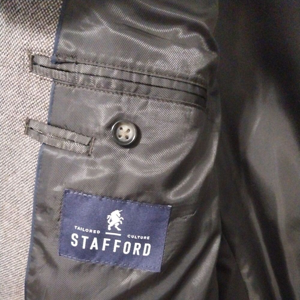 Stafford Men’s 100% Merino Wool Brown Gray Sport Coat Classic Fit Size 52R - Picture 9 of 9